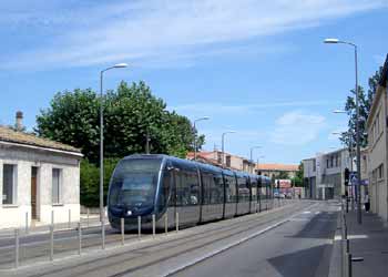 Light rail / other traffic segregation in Bordeaux.