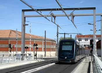 Light rail / tram / streetcar overhead power supply fixed rail.